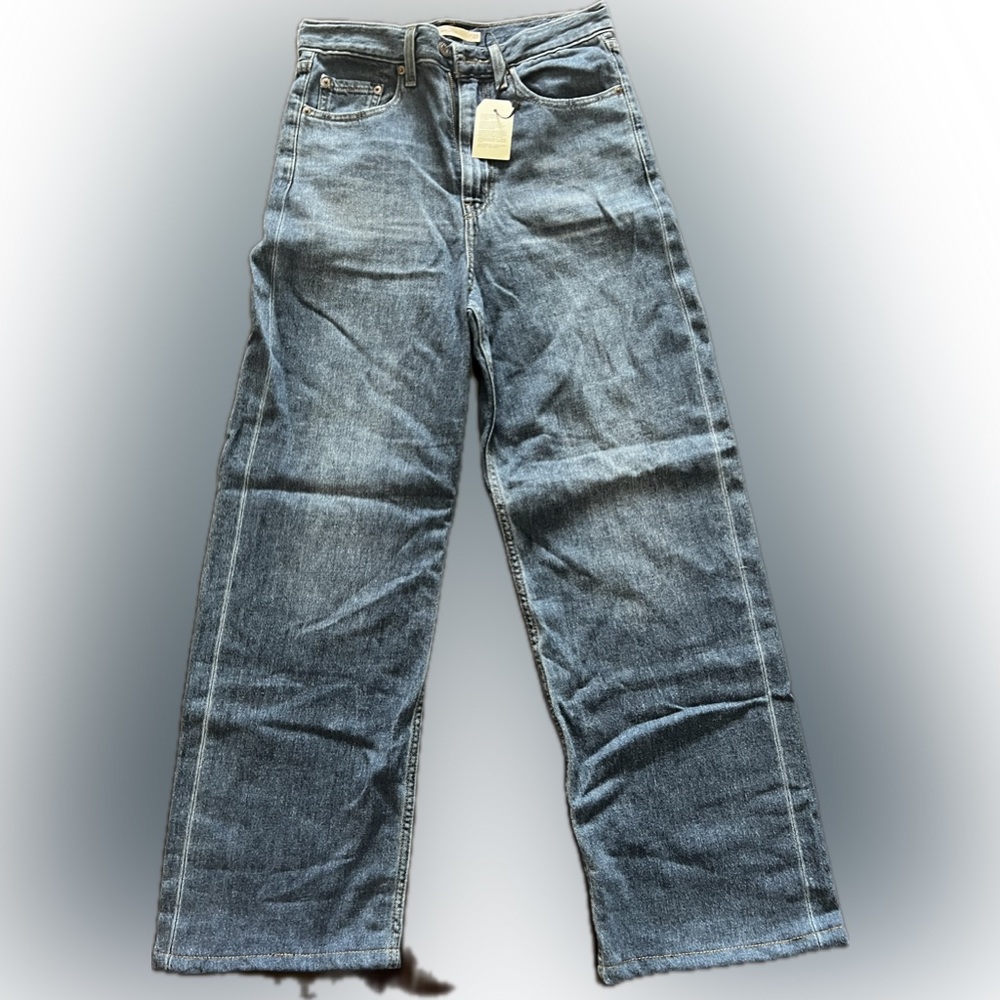 Levi’s wide leg size 27 short